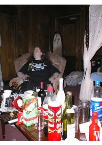 Sunday - Party - Pam